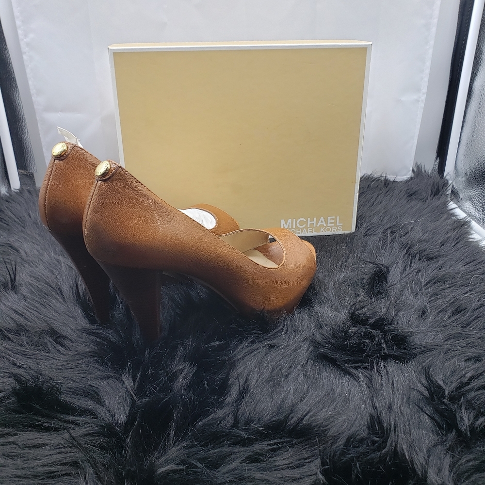 Michael Kors Leather Platform Heels - Picture 6 of 6